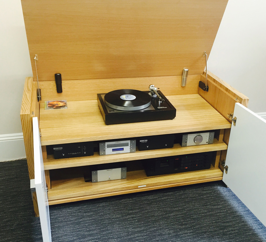 audio-cabinet tamika 2